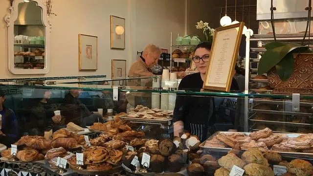 Crème Bakery